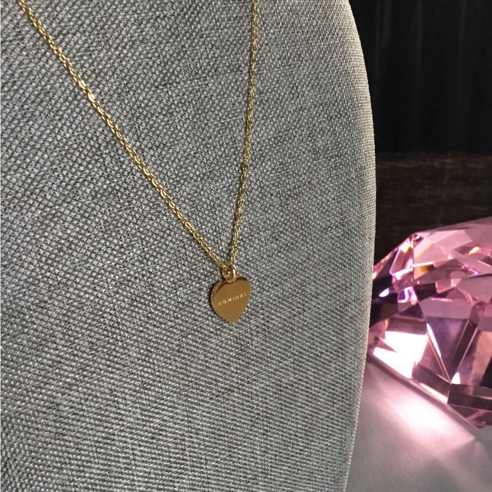 NOMINAL LETTER  HEART CHARM 18K GOLD NECKLACE NWOT NO BOX NO DUST BAG - Picture 3 of 15